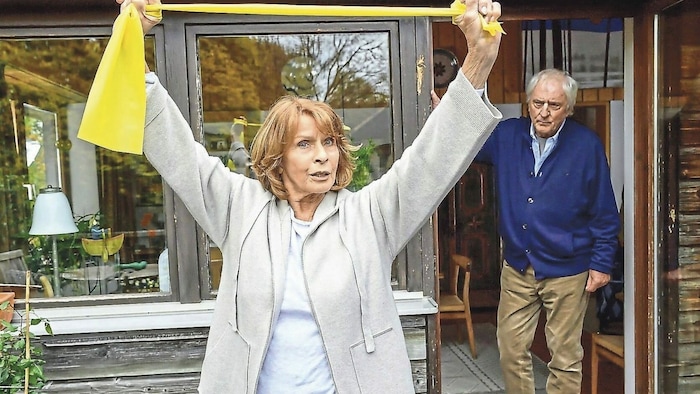 Senta Berger wird als Erzählerin durch den Film führen.