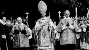 Bis heute ringen Wissenschaftler um das historische Urteil über Papst Pius XII. (Bild: AP / picturedesk.com)