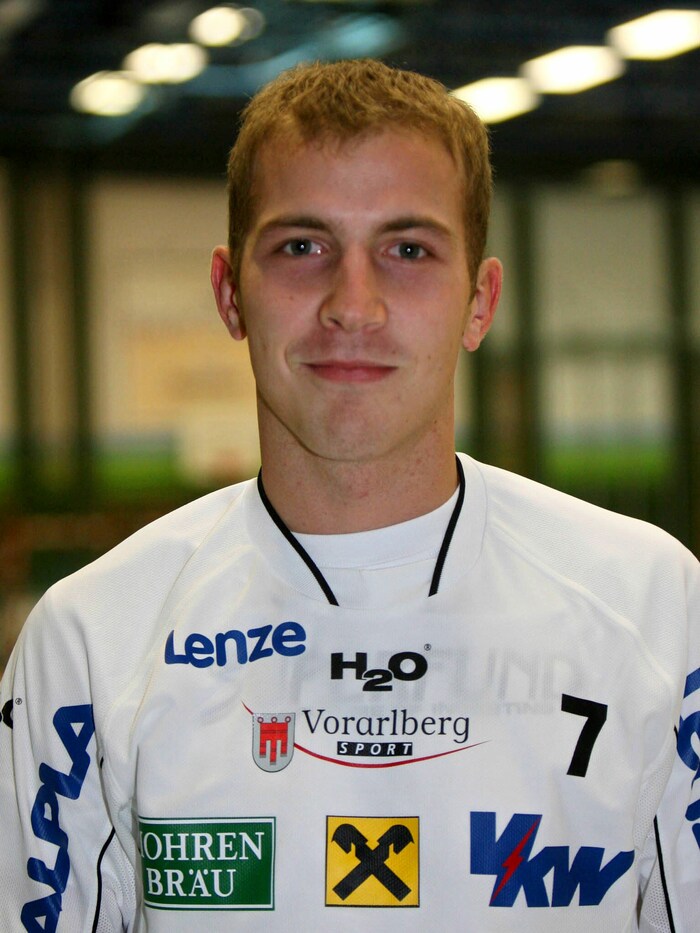 Fundstück: Zwischen 2004 und 2008 trug Robert Weber das Hard-Trikot. Dieses Bild stammt aus dem ...