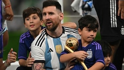 Lionel Messi ist dreifacher Papa. (Bild: APA/AFP/Paul ELLIS)