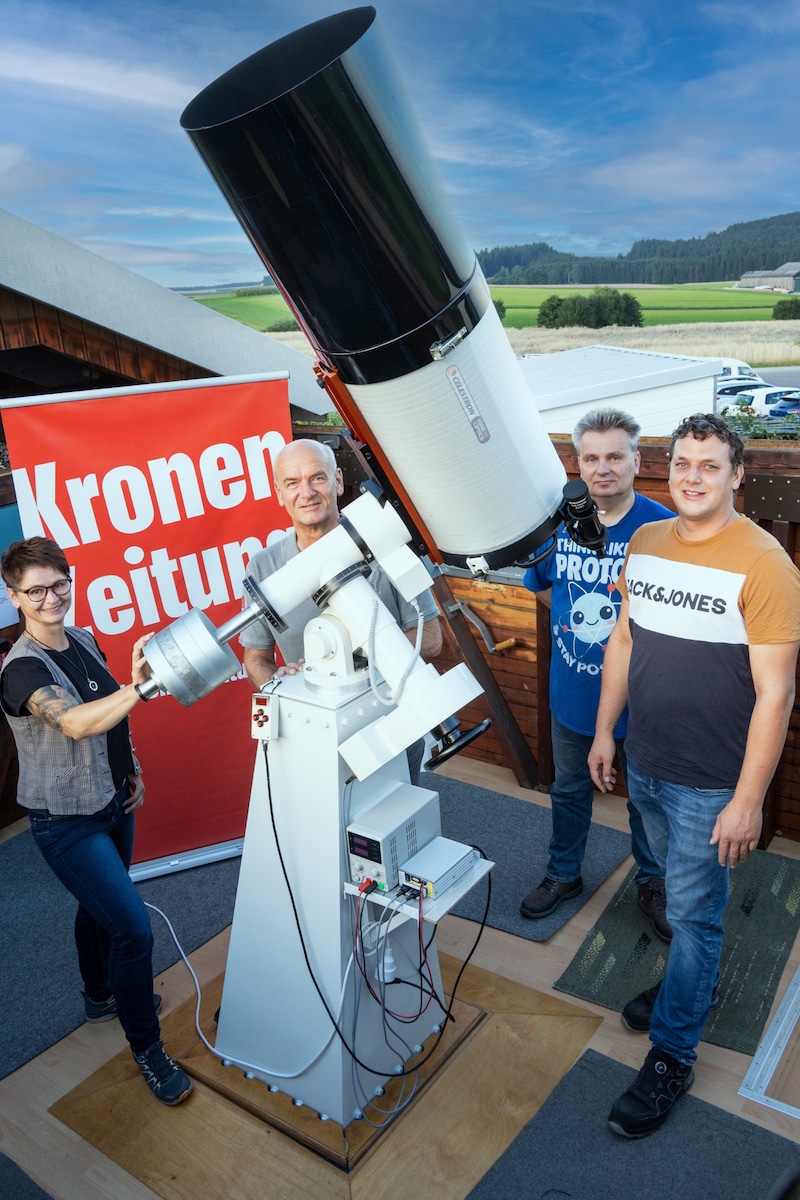 Werfen Sie einen Blick ins Fernrohr! (Bild: Klaus Schindler)