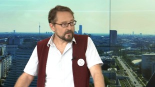 Bernd Kniefacz von der unabhängigen Lehrergewerkschaft ÖLI-UG formuliert im krone.tv-Interview die aktuelle Situation im heimischen Schulwesen mit drastischen Worten. (Bild: krone.tv)