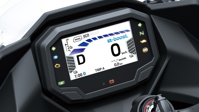 Fahrmodus und Ladestand kann man am TFT-Display ablesen.
