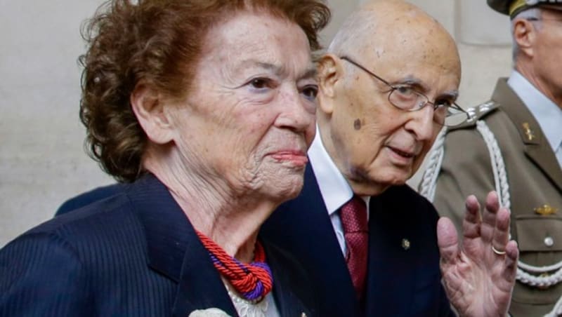 Napolitano mit seiner Gattin Clio (Bild: AP)