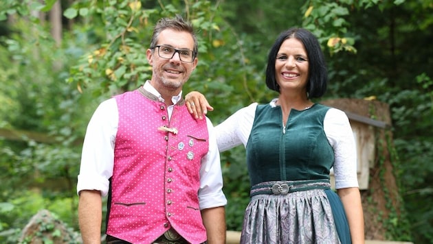 Markus Wagner und Daniela Erath-Mohr im lässigen Wiesn-Outfit. (Bild: Maurice Shourot)