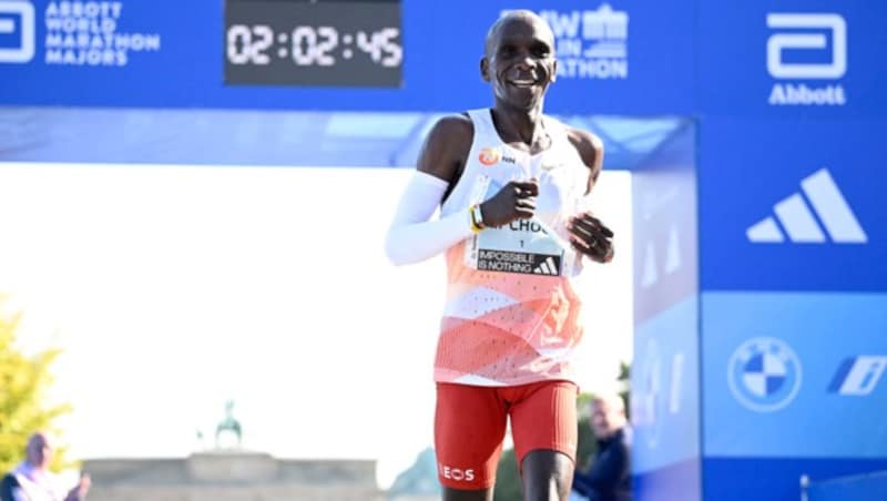 Eliud Kipchoge (Bild: APA/AFP/Tobias SCHWARZ)