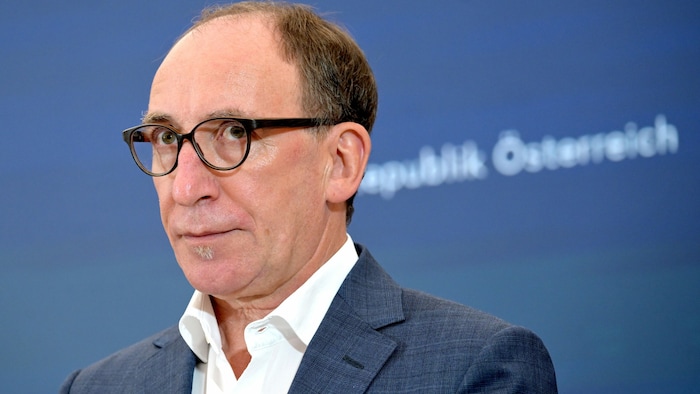 Der Gesundheitsminister hat etwa bei den eigentlich geplanten Wirkstoffverschreibungen ...