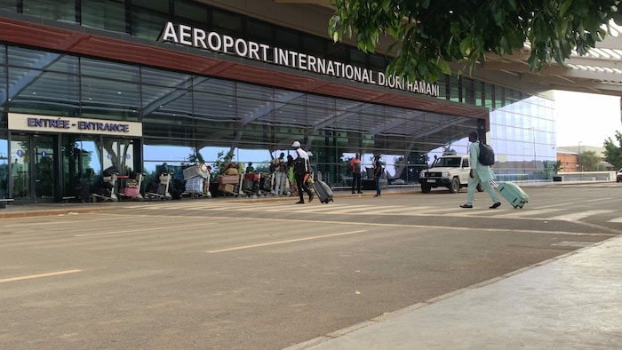 Der internationale Flughafen Diori Hamani in Niamey (Hauptstadt von Niger)