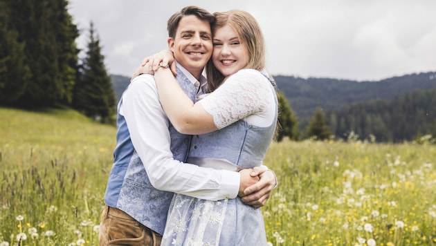 Michi und Simone fanden sich bei „Bauer sucht Frau“, jetzt ist das Traumpaar bei „Forsthaus Rampensau“ dabei. (Bild: ATV/Bernhard Eder)