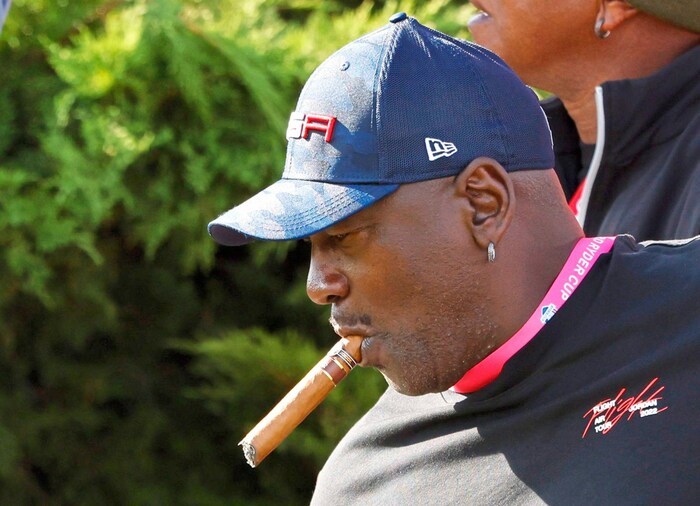 Basketball-Ikone Michael Jordan ist beim Ryder Cup immer dabei. Der leidenschaftliche Golfer ...