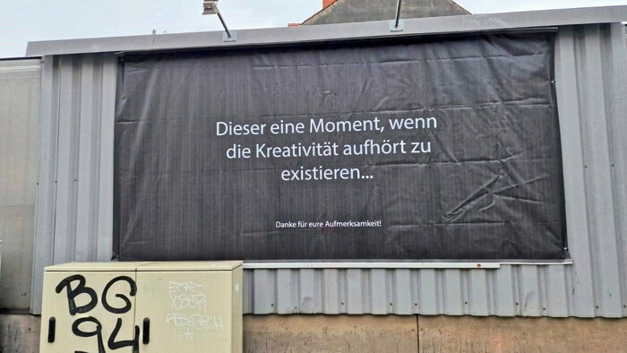 Mit dem dritten Plakat bedankt man sich nun für die Aufmerksamkeit.