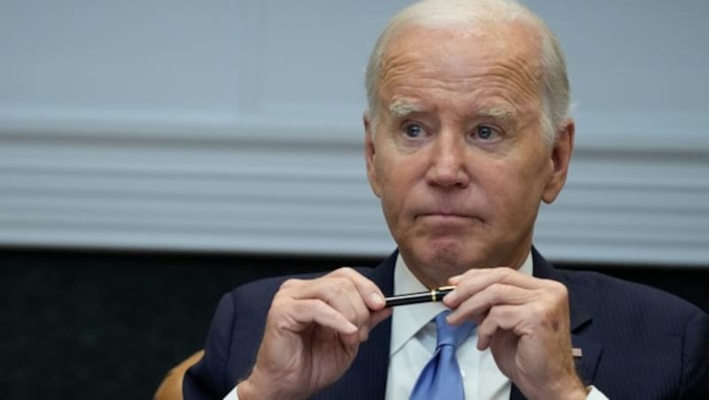 Joe Biden hat klar gemacht, dass er ein Gesetz, das nur Israel-Hilfen enthält, mit seinem Veto blockieren würde (Bild: AP)