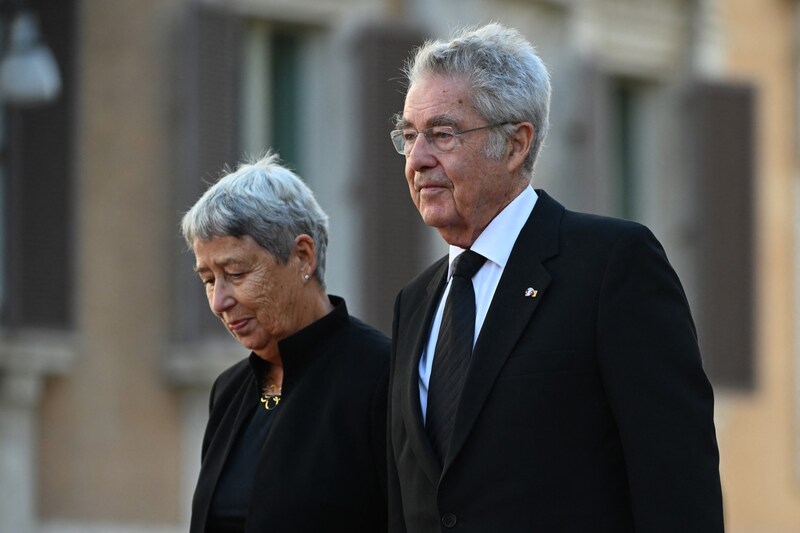 Heinz Fischer mit seiner Gattin Margit. (Bild: AFP and licensors)