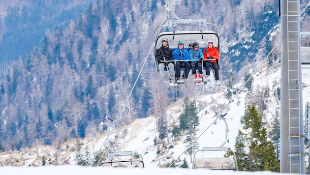 Am Kasberg wird heuer wieder Skigefahren, die Wachtberglifte hingegen haben zugesperrt. (Bild: Einöder Horst)