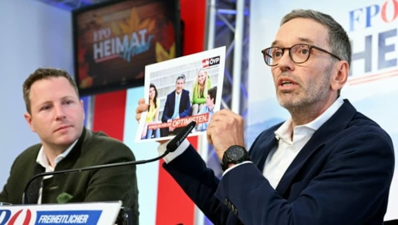 Die Afghanistan-Reise von FPÖ-Urgestein Andreas Mölzer und dem Ex-Abgeordneten Johannes Hübner brachte Kickl (re.) im Rage. (Bild: APA/HELMUT FOHRINGER)