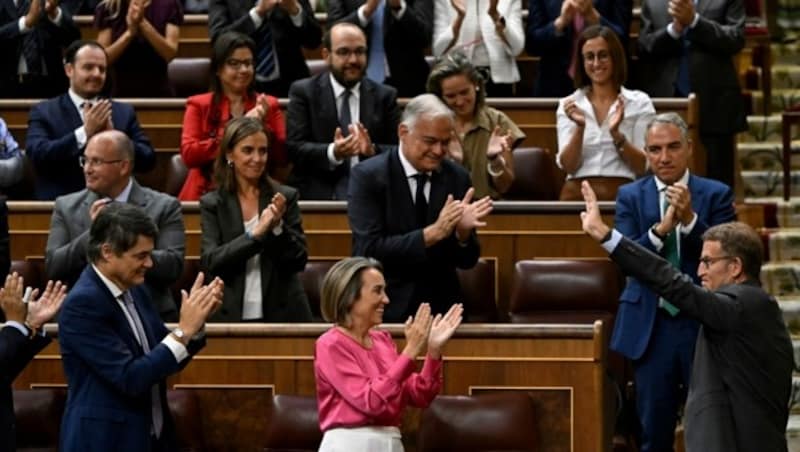 Alberto Núñez Feijóo im Las Cortes (Bild: JAVIER SORIANO / AFP)