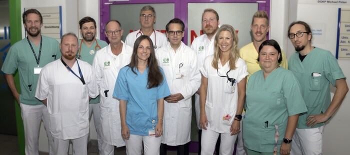 Das Team des Uniklinikums - das Mädchen und deren Mutter wollen anonym bleiben