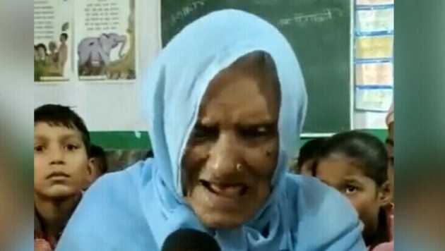 Salima Khan lernte mit 92 Jahren noch Schreiben und Lesen. (Bild: Dawn/AFP)