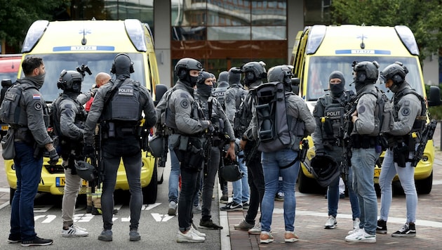 Ein Mann hat in Rotterdam an zwei Orten auf Menschen geschossen. (Bild: AFP)