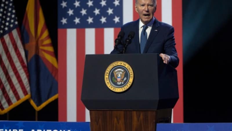 Biden bei seiner Rede in Arizona (Bild: AFP)