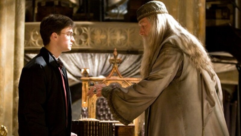 Nach dem Tod von Michael Gambon trauern die „Harry Potter“-Stars um ihren Professor Dumbledore. (Bild: Copyright © ©Warner Bros / Everett Collection / picturedesk.com)