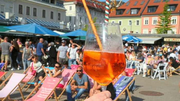 Aperol Spritz wird auch heuer ausgeschenkt.
