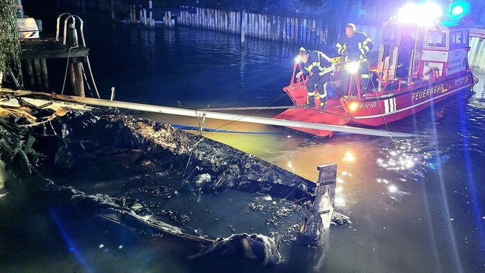 Erst gegen vier Uhr in der Früh hieß es „Brand aus“.