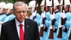 Türkeis Präsident Recep Tayyip Erdogan hat sich zu dem Anschlag in Ankara geäußert. Es handle sich um ein „letztes Zucken des Terrors“, sagte er. (Bild: AFP)