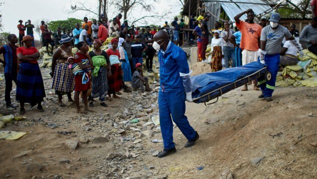 Bei einem Minenunglück in Simbabwe sind nach Angaben der Regierung 13 Bergleute gestorben. (Bild: AFP/Jekesai Njikizana)