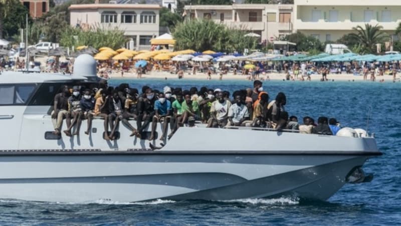 Italiens Insel Lampedusa kämpft wieder mit Massenmigration. (Bild: ALESSANDRO SERRANO)