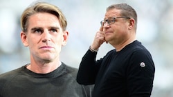 Künftig ein Team: Bayerns Sportdirektor Christoph Freund (li.) und Sportvorstand Max Eberl. (Bild: APA/AFP/POOL/THILO SCHMUELGEN, GEPA)