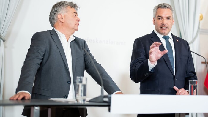 Wann schreitet Österreich zur Wahlurne? Karl Nehammer (re.) und Werner Kogler legen den Termin ...