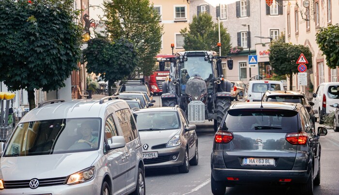 Stau ohne Ende durch ganz Golling