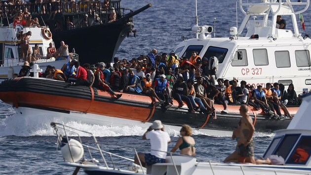 Fast täglich landen auf Lampedusa Boote mit Flüchtlingen. (Bild: Cecilia Fabiano)