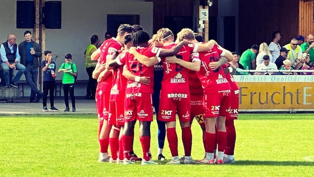 That's how peaceful the duel between Bizau and Schwarzenberg was at the start of the game. (Bild: Kaufmann Bausysteme FC Bizau)