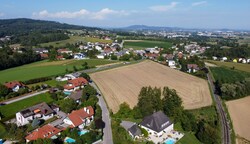 In Wilhering ist der Plan für ein Mega-Wohnbauprojekt umstritten. (Bild: Dostal Harald)