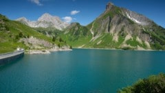 Der Spullersee im Lechquellengebirge. Derzeit liegt dort allerdings noch deutlich mehr Schnee als auf diesem Archivbild. (Bild: Hanno Thurnher, Cinedoku)