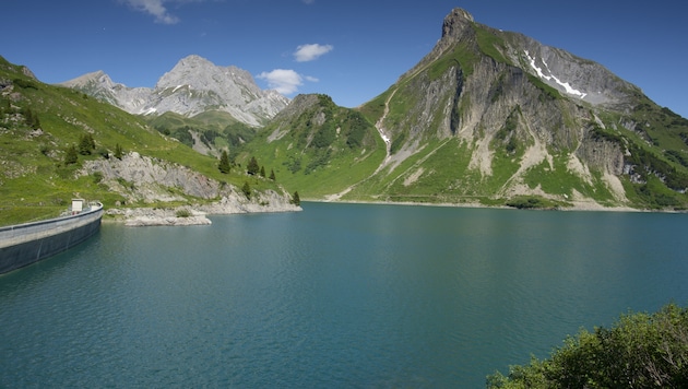 Der Spullersee im Lechquellengebirge. Derzeit liegt dort allerdings noch deutlich mehr Schnee als auf diesem Archivbild. (Bild: Hanno Thurnher, Cinedoku)