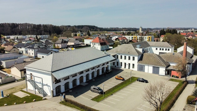 In Vorchdorf sorgt die drohende Auflösung des Vereins zur Förderung der Infrastruktur für Wirbel. (Bild: Wenzel Markus)