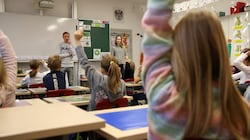 „In der Schule hakt es“, kritisieren Gewerkschafter in Salzburg. (Bild: Tröster Andreas)