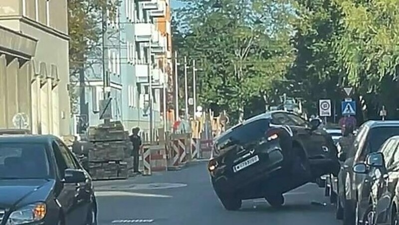 Ein mysteriöser Unfall in der Liebknechtgasse. (Bild: „Krone“-Leserreporter)
