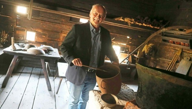 freilichtmuseum maria saal Heimo Schinnerl im Bodnerhaus, das schon vor der Entdeckung Amerikas stand. (Bild: Rojsek-Wiedergut Uta)