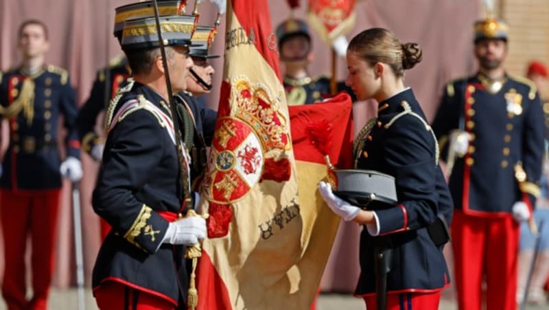 Kronprinzessin Leonor ist seit Ende des Sommers beim Militär. (Bild: APA/Vincent West/Pool Photo via AP)