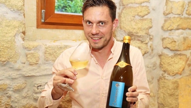 Bekannt für seine unverkennbare Note, schaffte es das Weingut Hahnekamp- Sailer aus Großhöflein in das Finale bei den „Weißweinen aus einer Riede“. Mit Chardonnay Ried Scheibenberg ist Winzer Martin Hahnekamp vorne dabei. (Bild: Judt Reinhard)