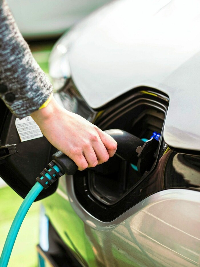 E-Autos kommen vermehrt hinzu: Die Zukunft der Fortbewegung wird vielfältiger.