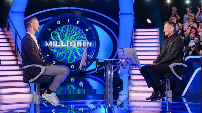 Stefan Maierhofer im Ratestuhl bei Armin Assinger