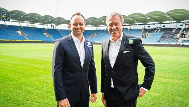 Sturm Managing Director Thomas Tebbich and Sturm President Christian Jauk presented the impressive figures for the past financial year. (Bild: Sepp Pail)