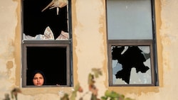 Der israelische Beschuss auf die Al-Quds-Brigaden hat einige Wohnhäuser beschädigt. (Bild: AP)
