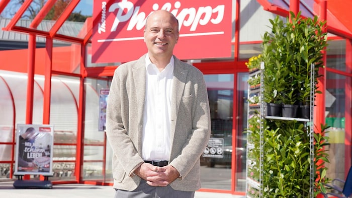Martin Gaber (Thomas Philipps): „Unser Sortiment ist um bis zu 70 Prozent billiger als bei ...