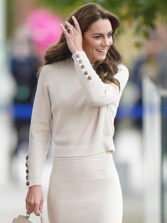 Prinzessin Kate bei ihrem Besuch der Nottingham Trent University